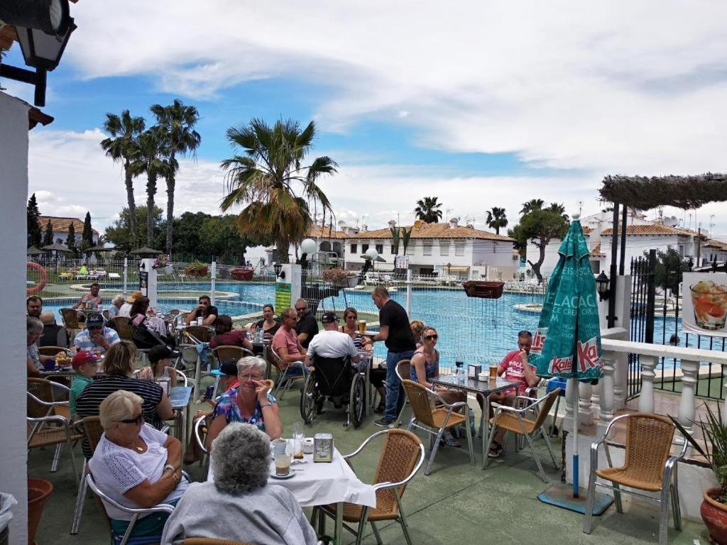 Costa Blanca Bungalow Lago Jardin Frente Piscina 4 Personas #Prp001 By Stay Orihuela Costa تورّيفيِخا المظهر الخارجي الصورة